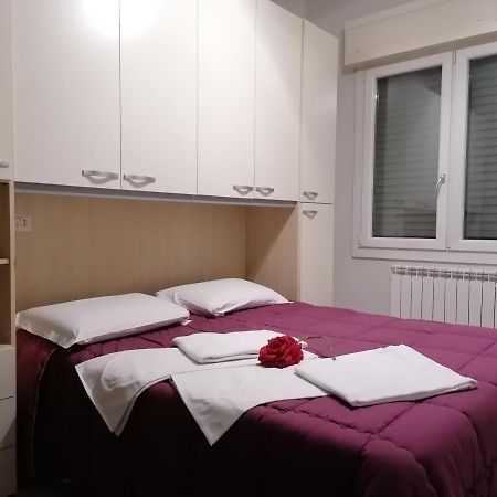 Villa Glori Affitto Camere Monolocali Κάρπι Εξωτερικό φωτογραφία
