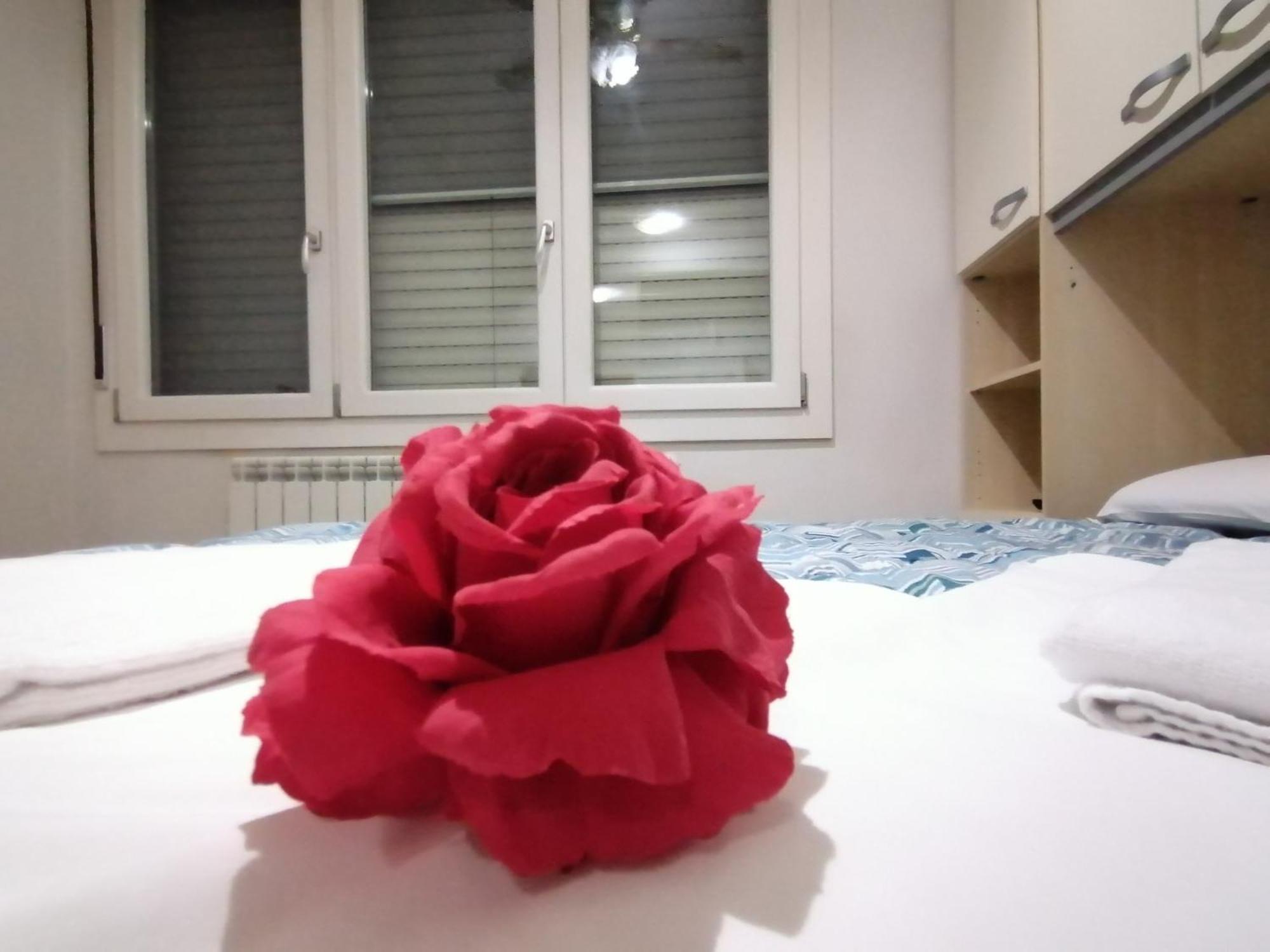 Villa Glori Affitto Camere Monolocali Κάρπι Εξωτερικό φωτογραφία
