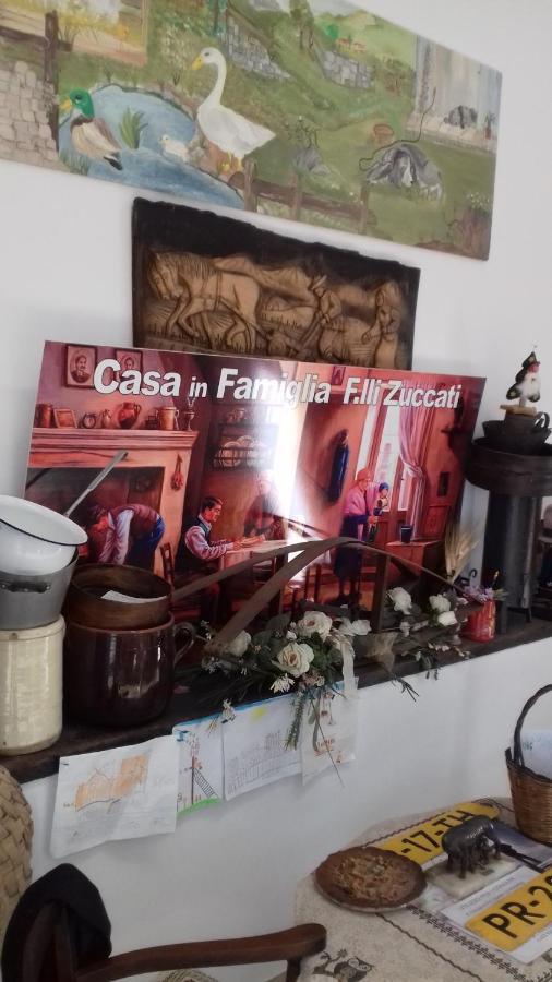 Villa Glori Affitto Camere Monolocali Κάρπι Εξωτερικό φωτογραφία